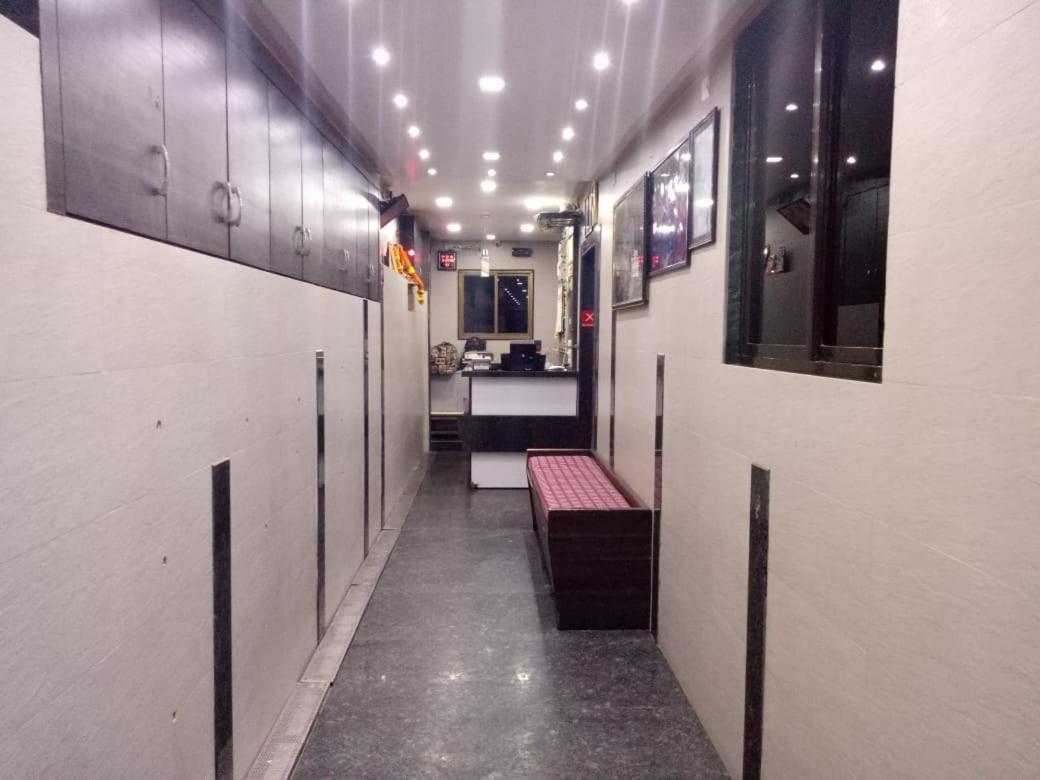 Hotel Sharda 뭄바이 외부 사진
