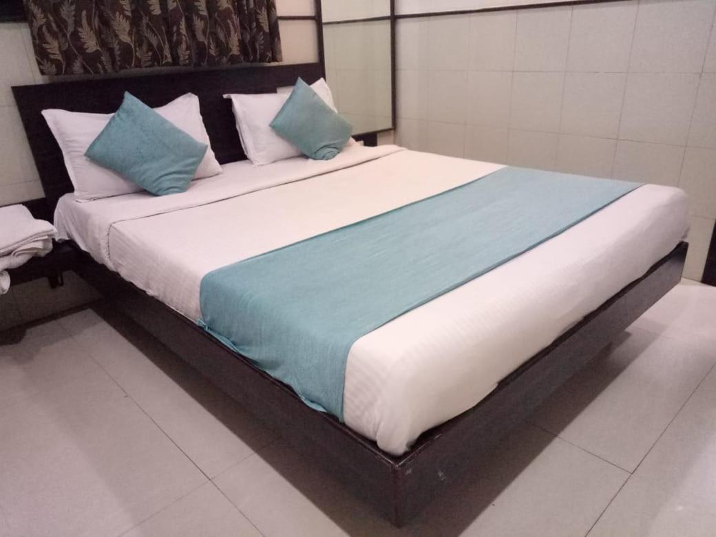 Hotel Sharda 뭄바이 외부 사진