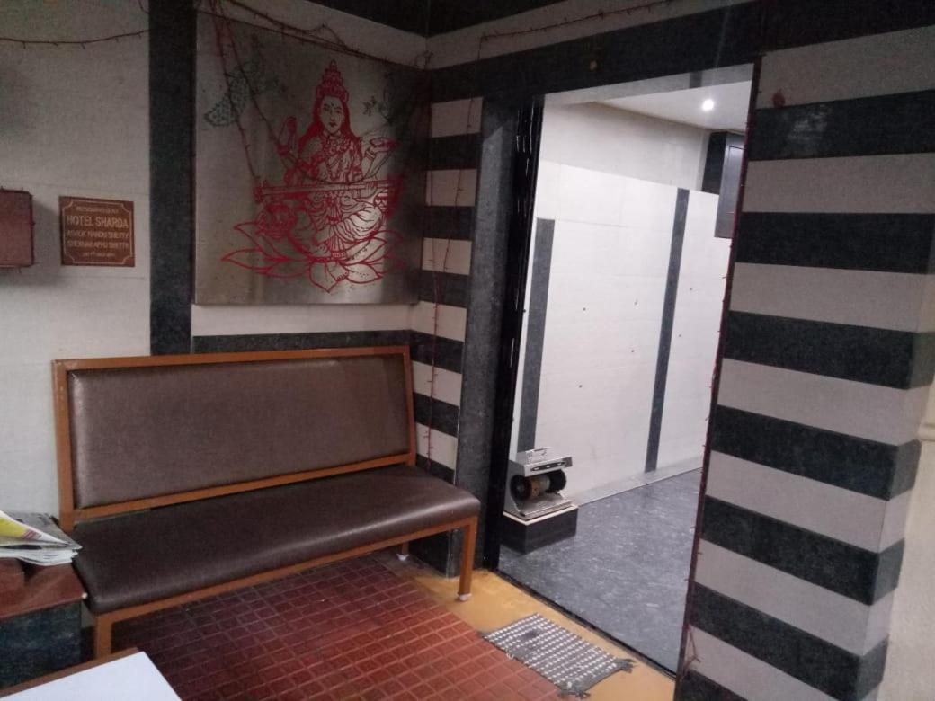 Hotel Sharda 뭄바이 외부 사진