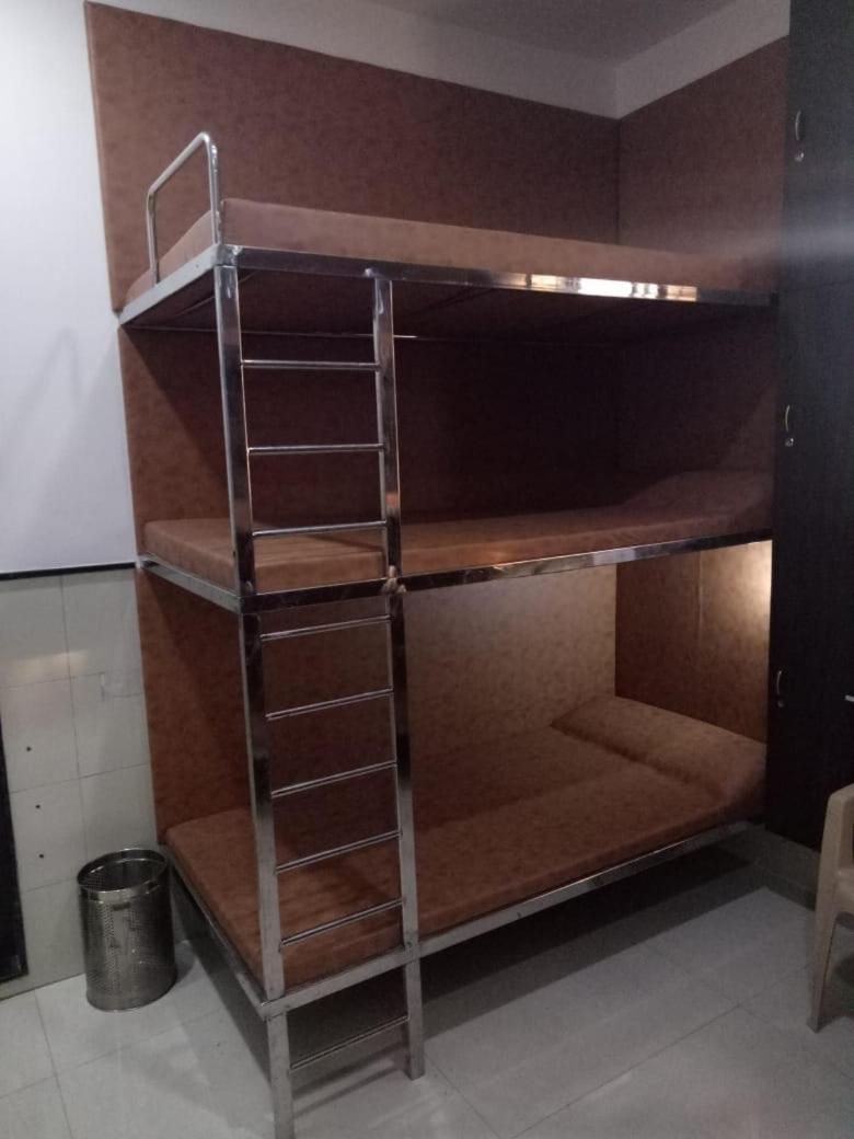 Hotel Sharda 뭄바이 외부 사진