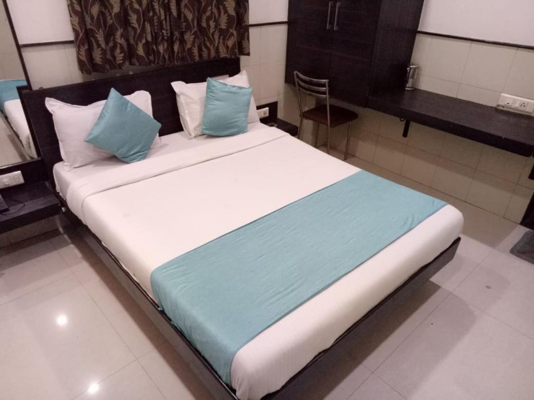 Hotel Sharda 뭄바이 외부 사진